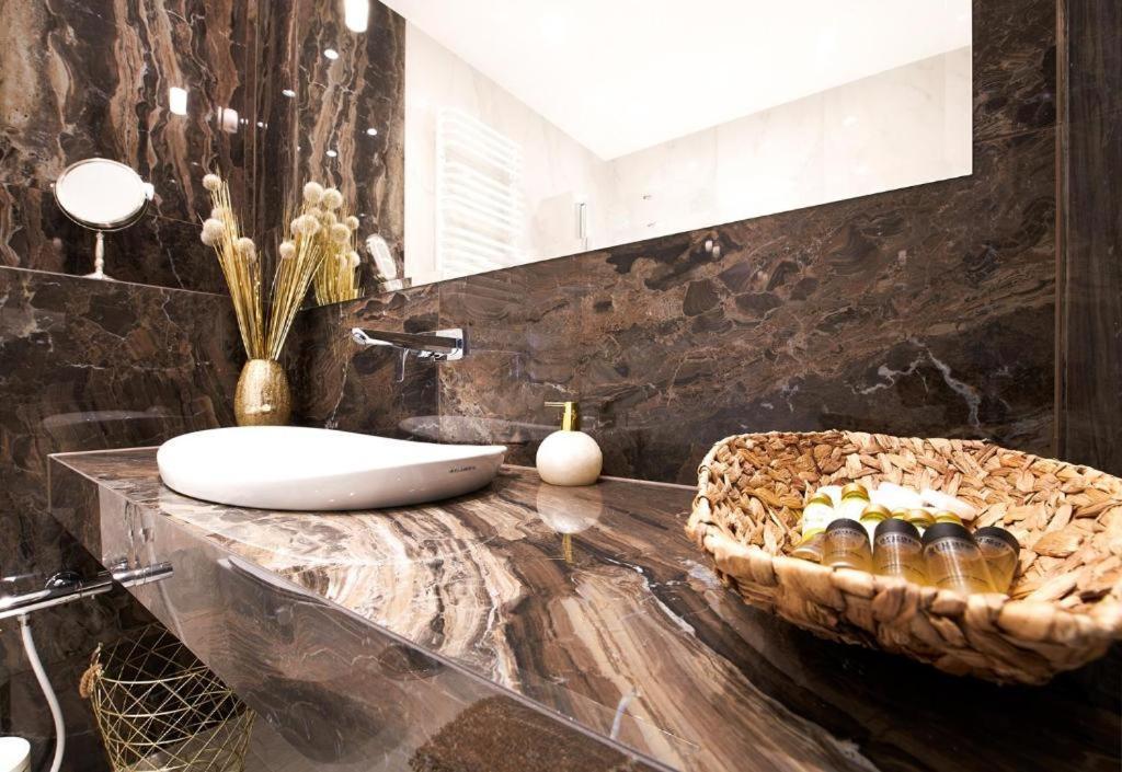 Jacuzzi Spa Prestige Kraków Eksteriør billede